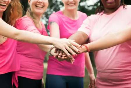 Outubro rosa: Sirecom apresenta planos de saúde e alerta para prevenção