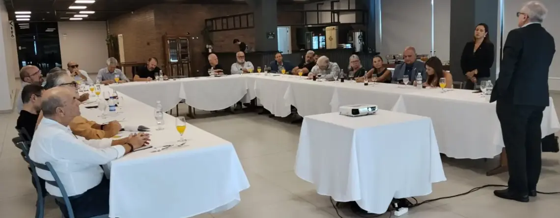 SIRECOM Grande Florianópolis passa a integrar o COMDES como entidade representativa em 2026